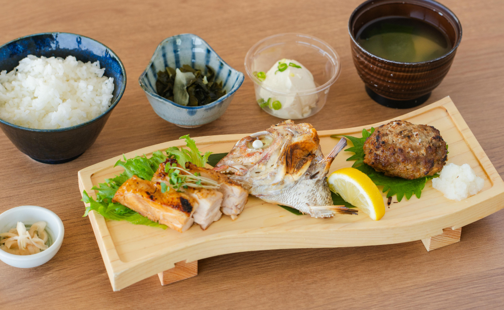 うずの幸 囲炉裏定食画像