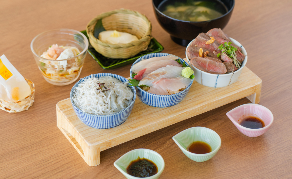 特上淡路島丼画像